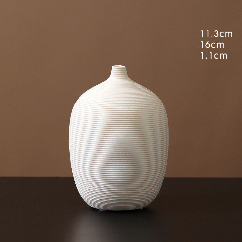 Creative White Ceramic Vase Decoration!